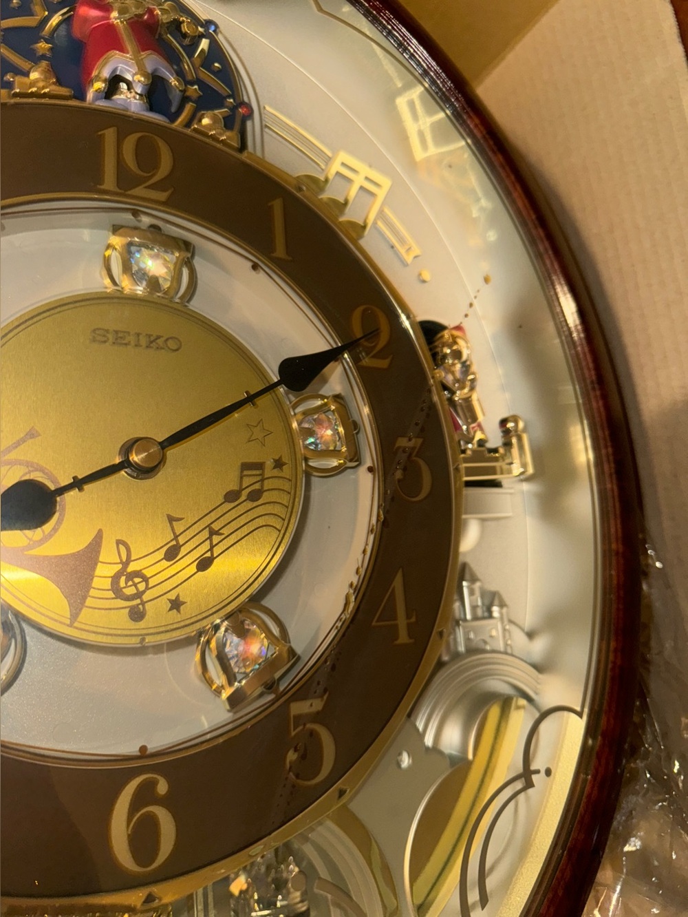 Seiko Clock with Crystal Accents (Read Description). - Picture 5 of 15